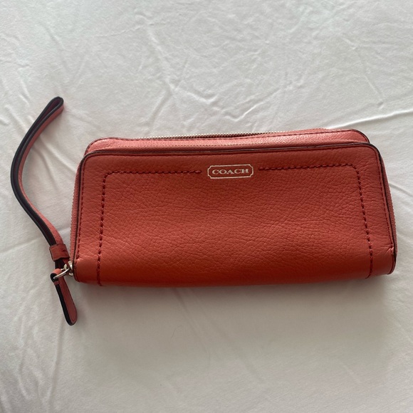 2/$20 Bundle. Coach Wallet - Picture 1 of 4